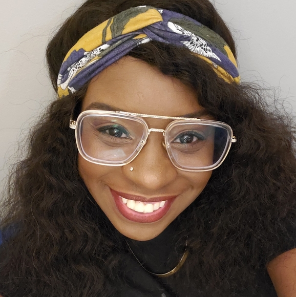 Meet your Posher, LoveyLadyLocs - Picture 15 of 15